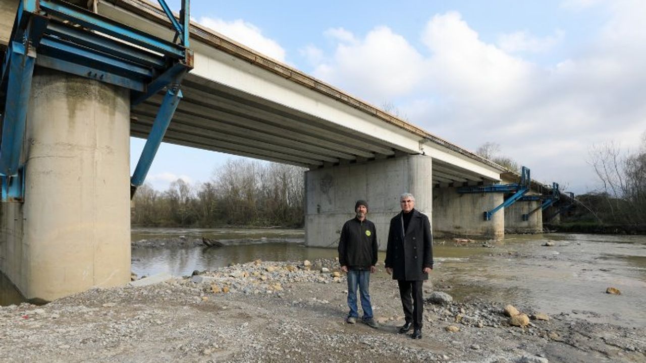 Sakarya'da Mollaköy Köprüsü'nde sona yaklaşıldı