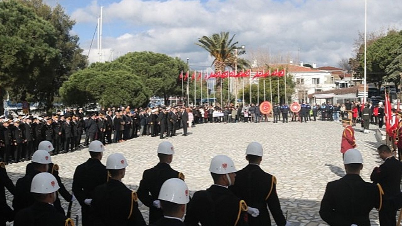 Çanakkale Zaferinin 108.Yıldönümü Foça'da Tören ve Etkinliklerle Kutlandı