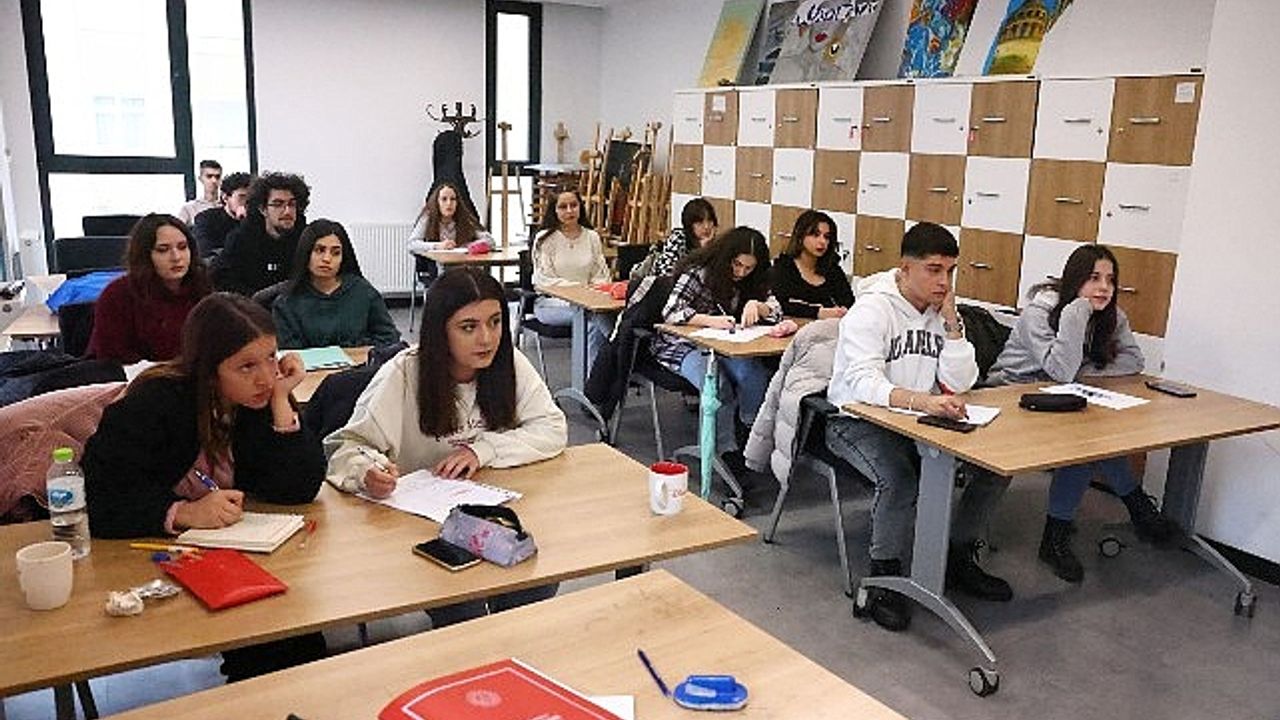 Çankaya Belediyesi Destek Eğitim Merkezlerinde Sınavlara Hazırlık Zamanı