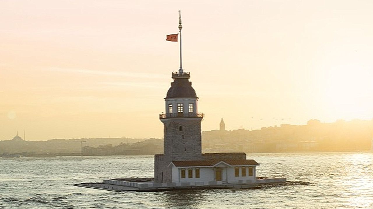 İstanbul Boğazı’nın incisi Kız Kulesi 11 Mayıs’ta kapılarını yeniden açıyor