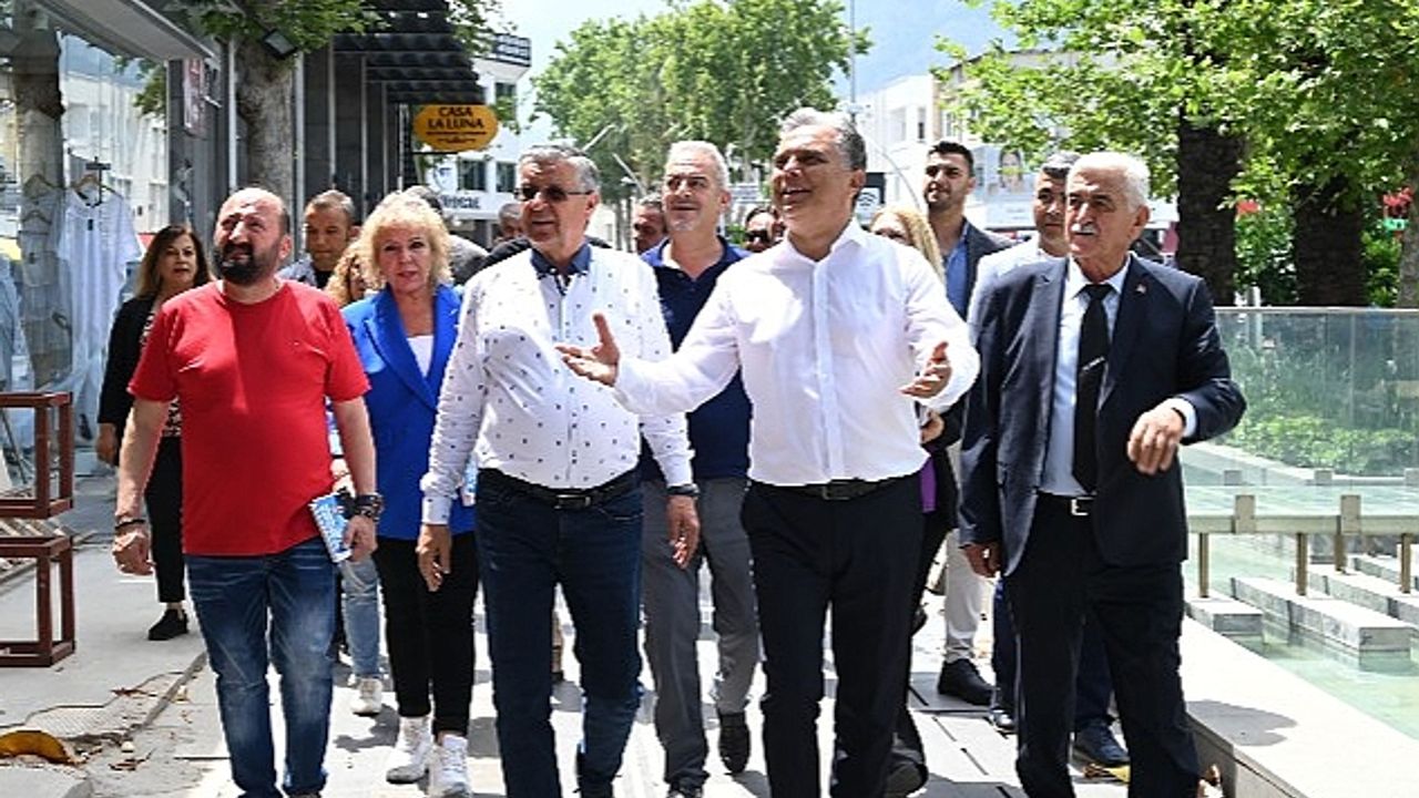 Muratpaşa Belediye Başkanı Uysal Kemer’de