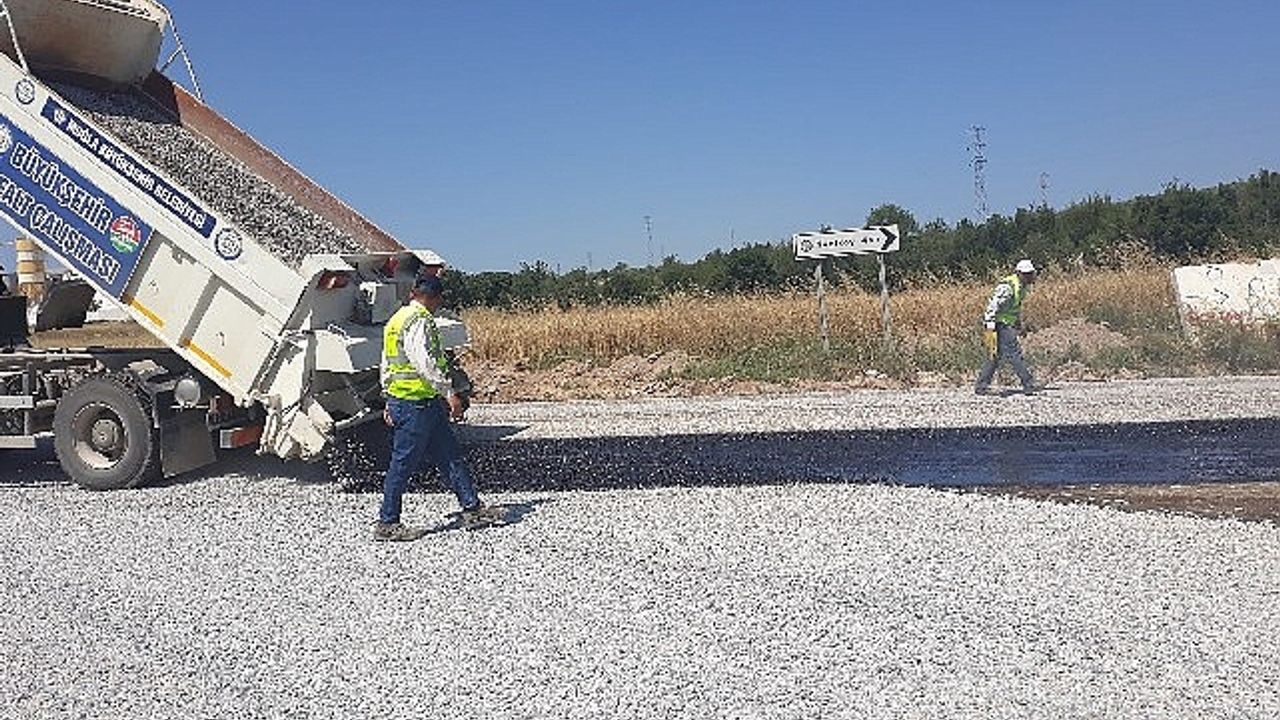 Yatağan’da Kırsal Mahalle Yolları Yenileniyor