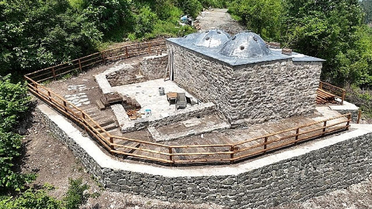 Yukarı Ulaşlı Tarihi Hamamın restorasyonu tamamlanıyor