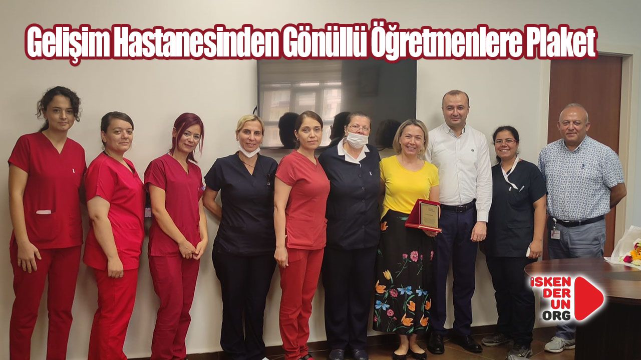 Gelişim Hastanesinden Gönüllü Öğretmenlere Plaket