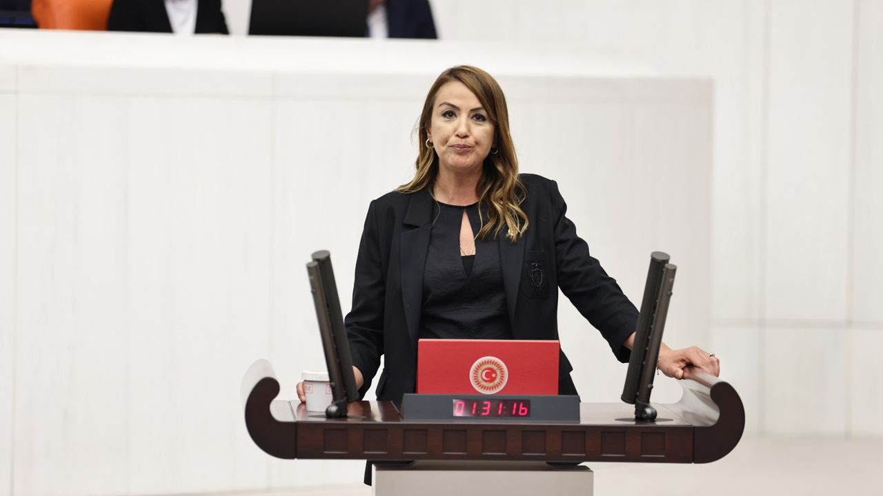Kara: “Hatay Havalimanı Sorularımıza Cevap Alamıyoruz!”