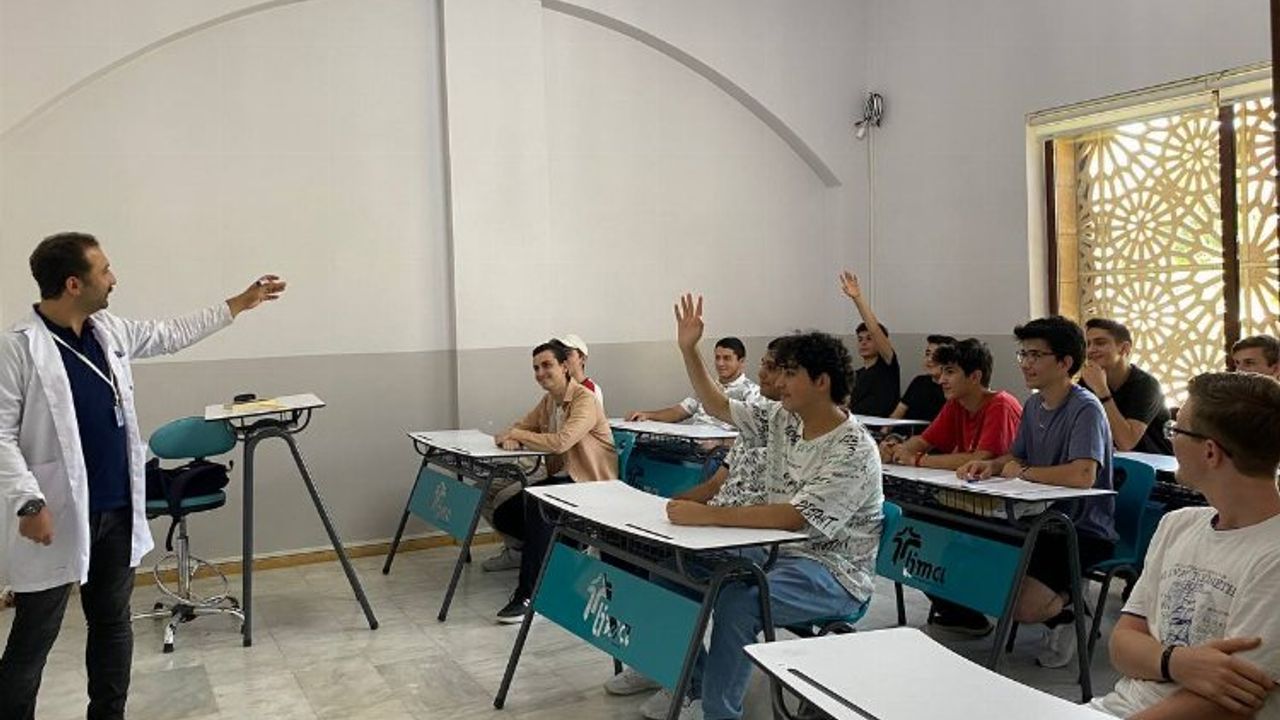 Konyalı öğrenciler YKS'ye yaz okulu ile hazırlanıyor