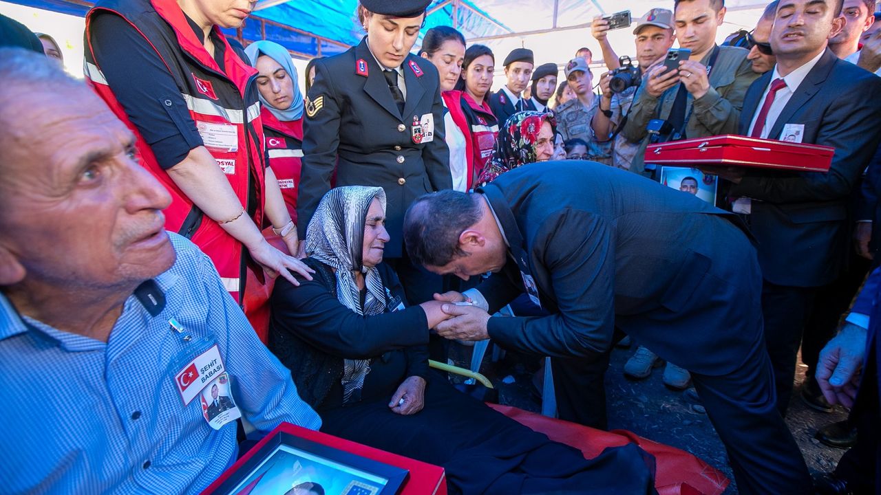 Şehit Bozkurt Hatay’da dualarla uğurlandı…