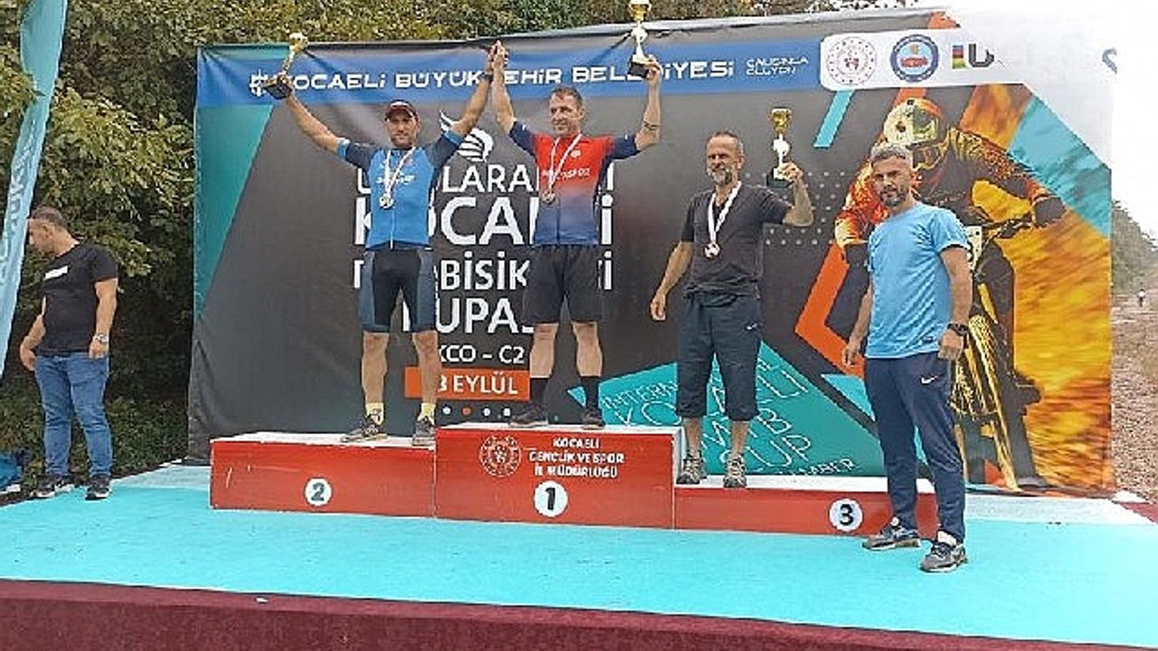 Dostum Bisiklet Takımı Kocaeli’den 3 Madalyayla Döndü