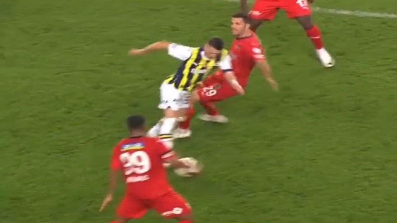 FENERBAHCE  4  HATAYSPOR  2