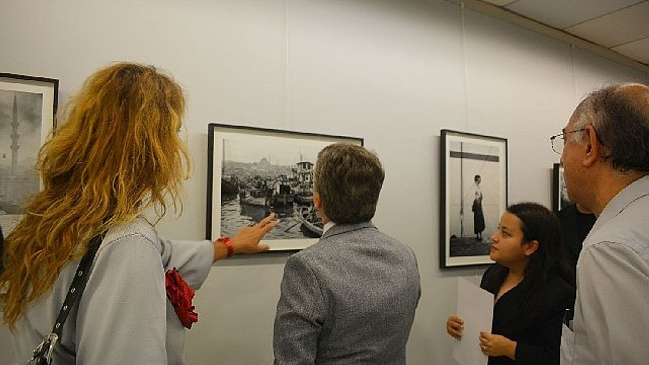 Fotoğrafın ustası Ara Güler’in ‘İstanbul ve İzmir Fotoğrafları’ sanatseverlerle buluştu