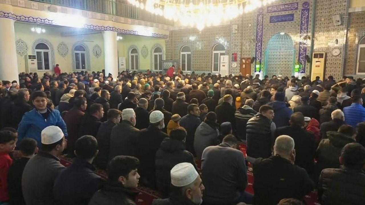 Şehitler ve Gazze’de hayatını kaybedenlere dua…