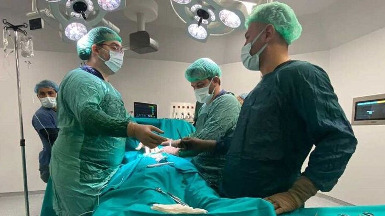 Hatay Araştırmada ilk apandist ameliyatı…