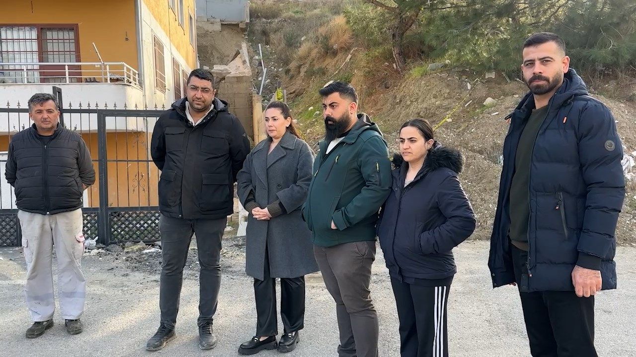 Depremden Kurtuldular Heyelan Mağduru Oldular