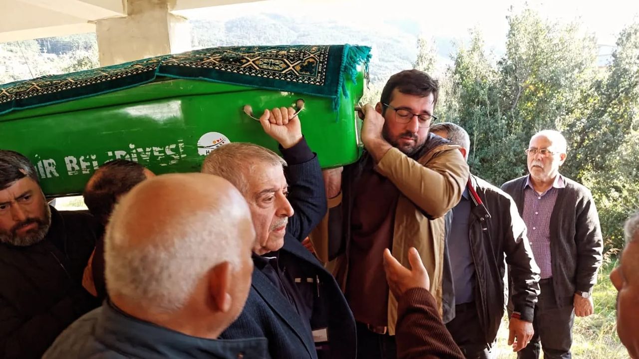 Oya Melek Dualarla Toprağa verildi