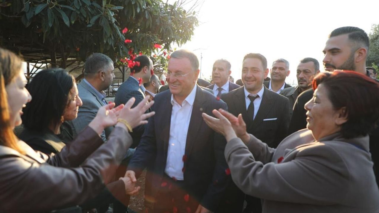 Dörtyol’da Lütfü Savaş’a ilgi…