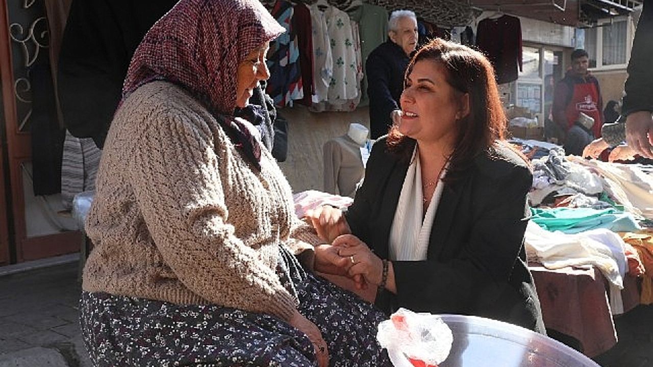Başkan Çerçioğlu'na Efeler Salı Pazarı'nda sevgi seli