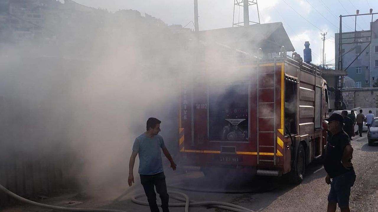 Belen’de Taş Ekmek Fırınında Yangın…