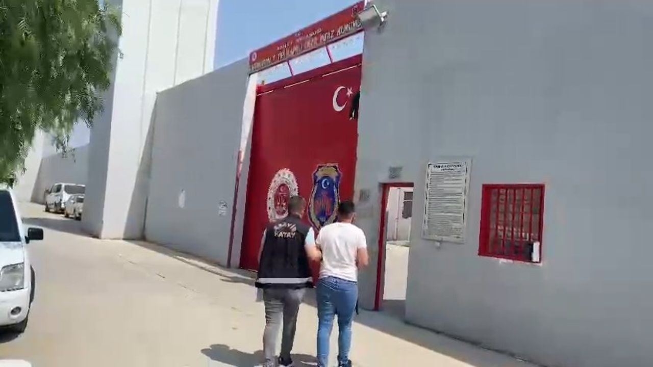 Bilişim hırsızlığından aranıyordu…