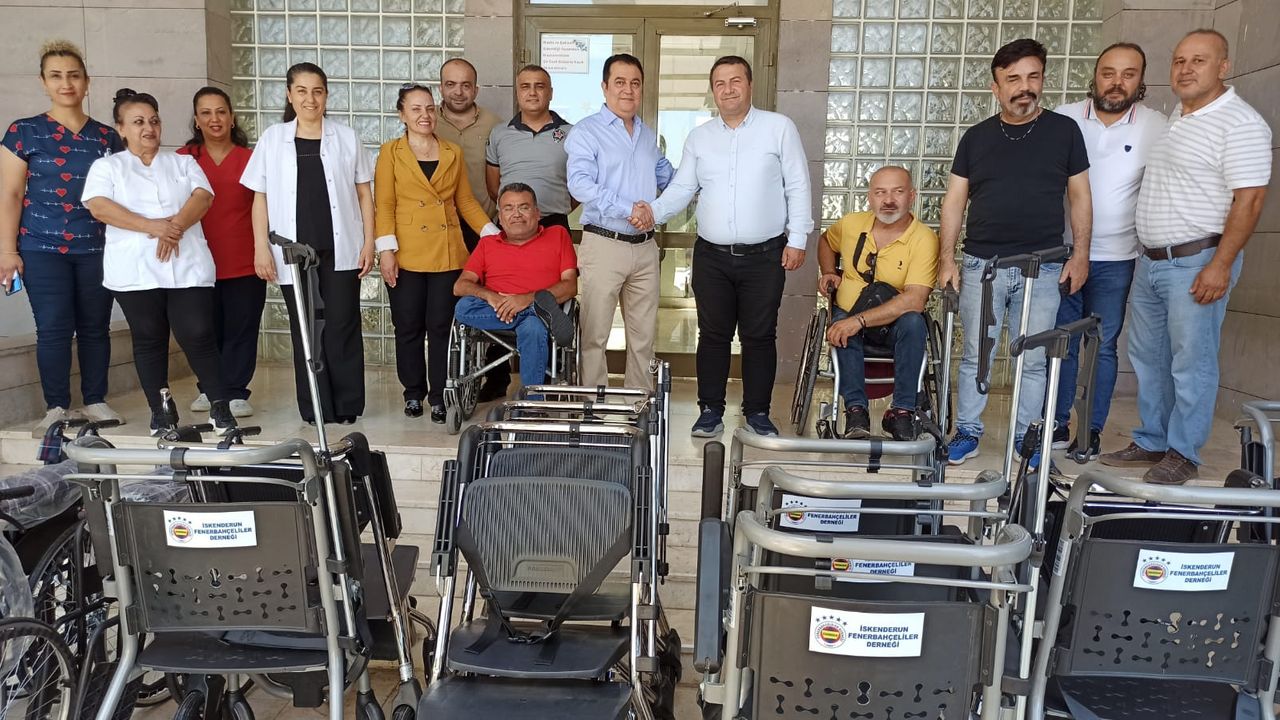 FB’lilerden ‘Hasta Transfer Sandalyesi’ Desteği