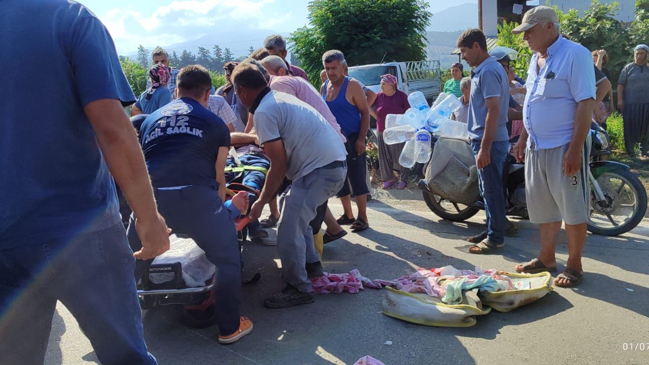 Arsuz'da Motosikletle Otomobil Çarpıştı…