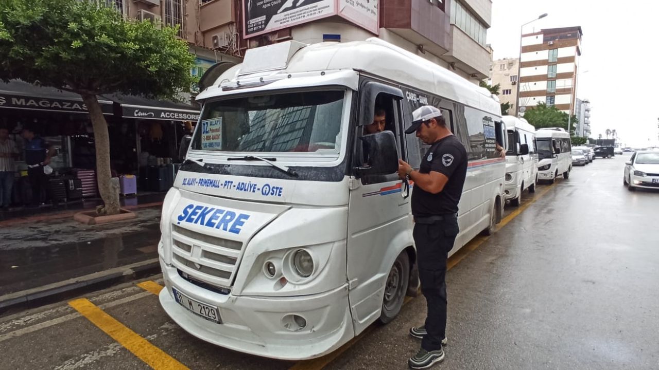 İskenderun'da Dolmuş Denetimleri Sıkılaştırıldı