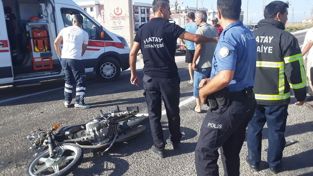 Kumlu İlçesinde Trafik Kazası: Üç Yaralı!