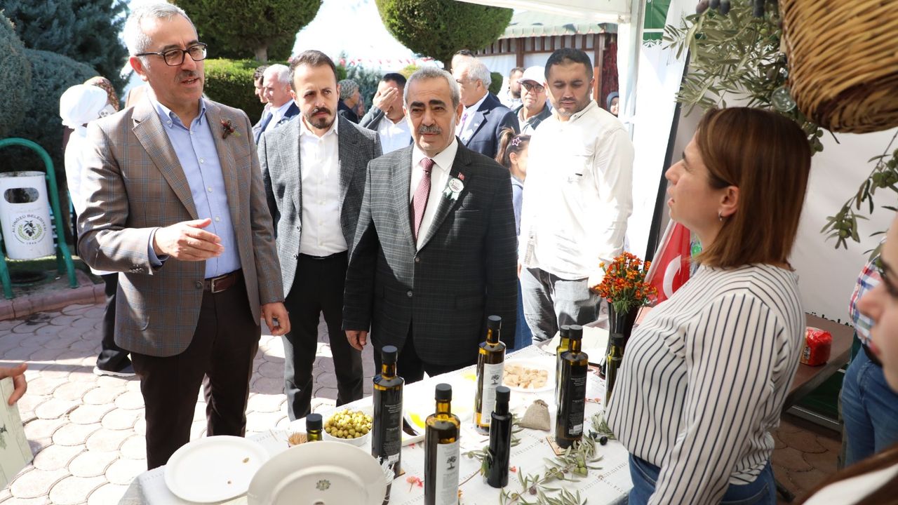 8. Altınözü Zeytin ve Zeytinyağı Festivali Başladı…
