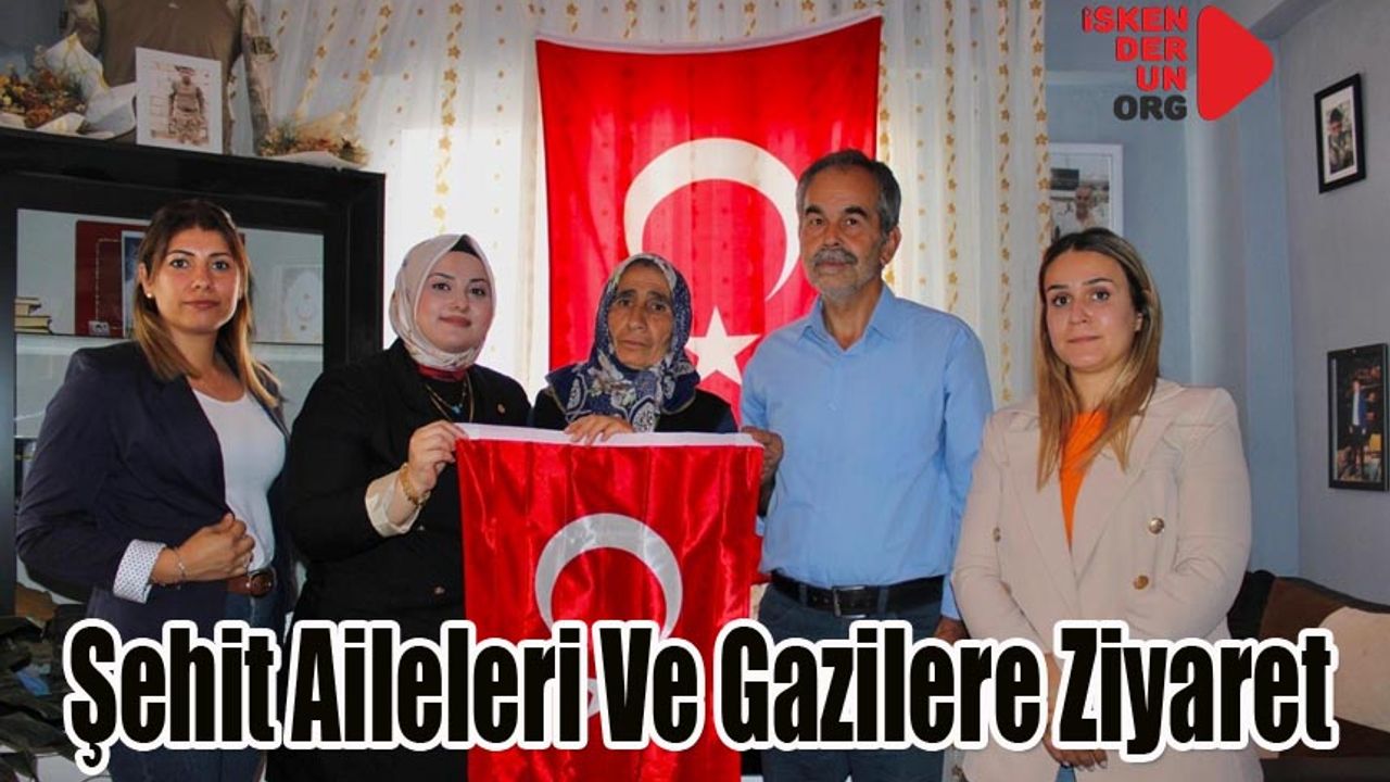 Bayrak Hediye Ettiler