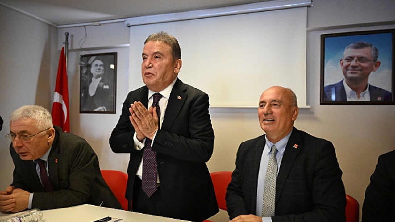 Başkan Böcek Kumluca’da