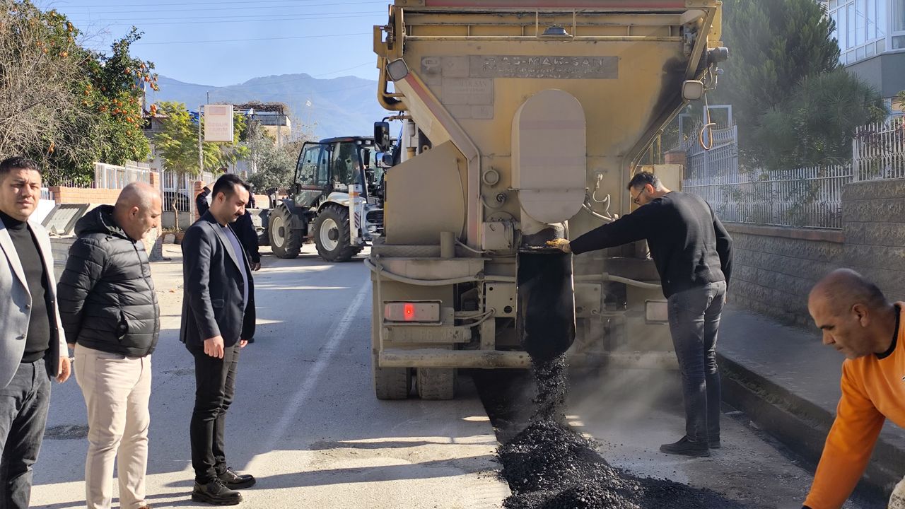 HBB’den Erzin şehir merkezinde yama asfalt