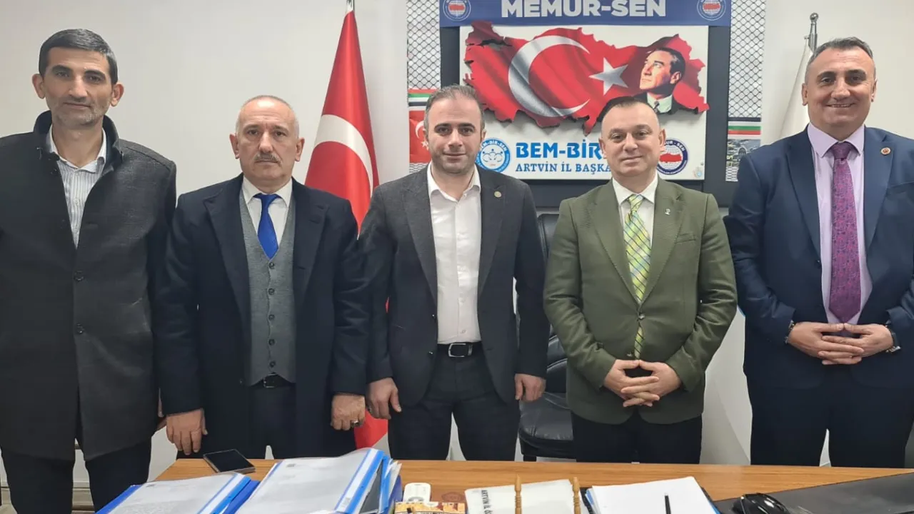 AK Parti Hopa ve Kemalpaşa’dan BEM-BİR-SEN’e ziyaret