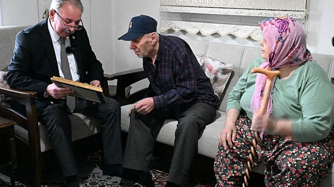 Salihli Belediyesi’nden Şehit Ailelerine Anlamlı Ziyaret