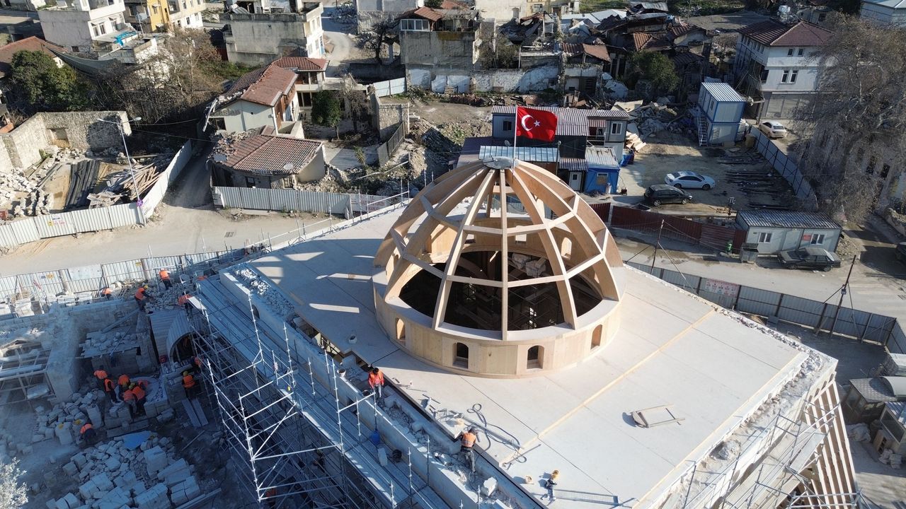 Yıkılan Habip-i Naccar Camiinin %80’i tamamlandı…