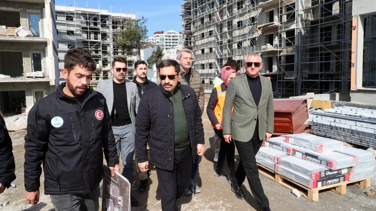 Vali, İskenderun’da TOKİ İnşaatlarını İnceledi