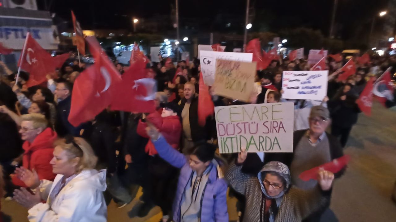 CHP’liden İmamoğlu’na destek yürüyüşü!