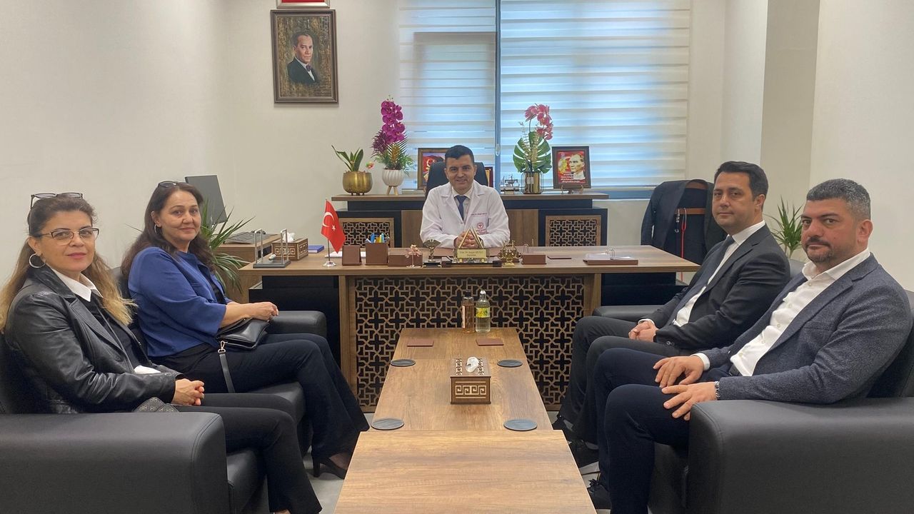 Erzin’de Elmasoğlu'ndan Tıp Bayramı Ziyareti
