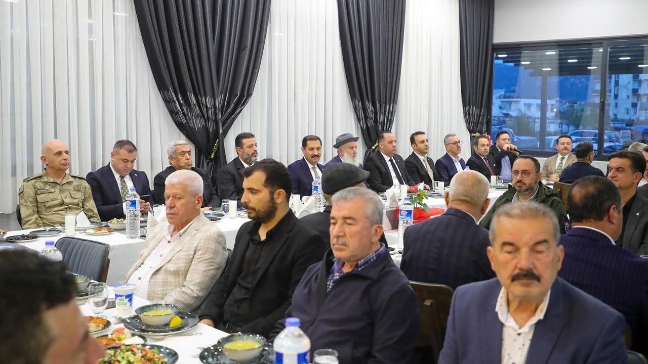Vali Armutlu’da İftar Programına katıldı