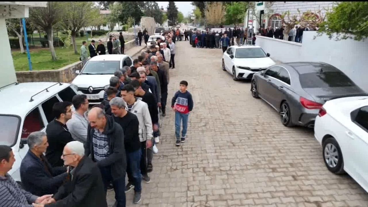 Hassa’da Bayramlaşma Geleneği Devam Ediyor