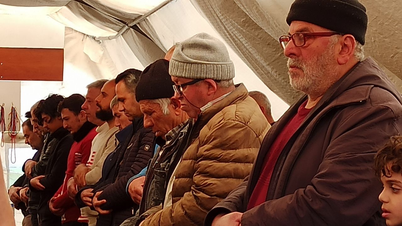 Muhtarlardan Camii yapımı için hayırseverlere çağrı