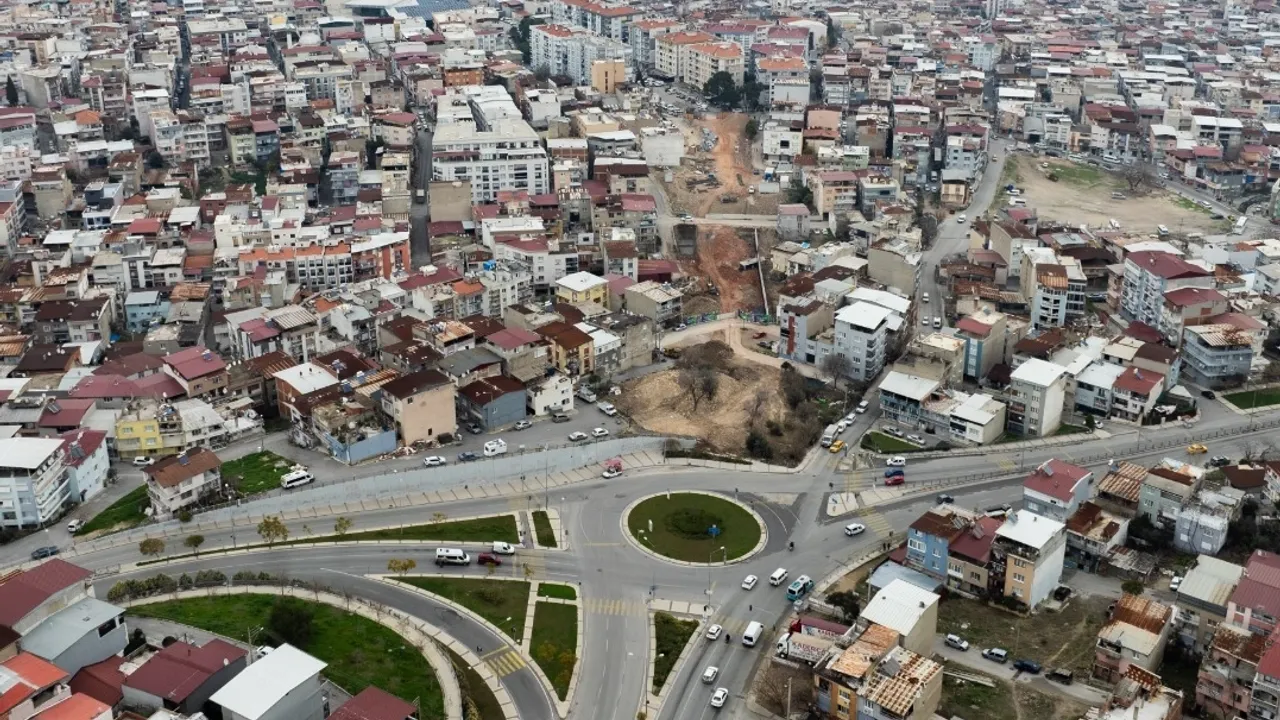 Dostluk Bulvarı çalışmaları kapsamında Bozyaka’da ulaşım düzenlemesi