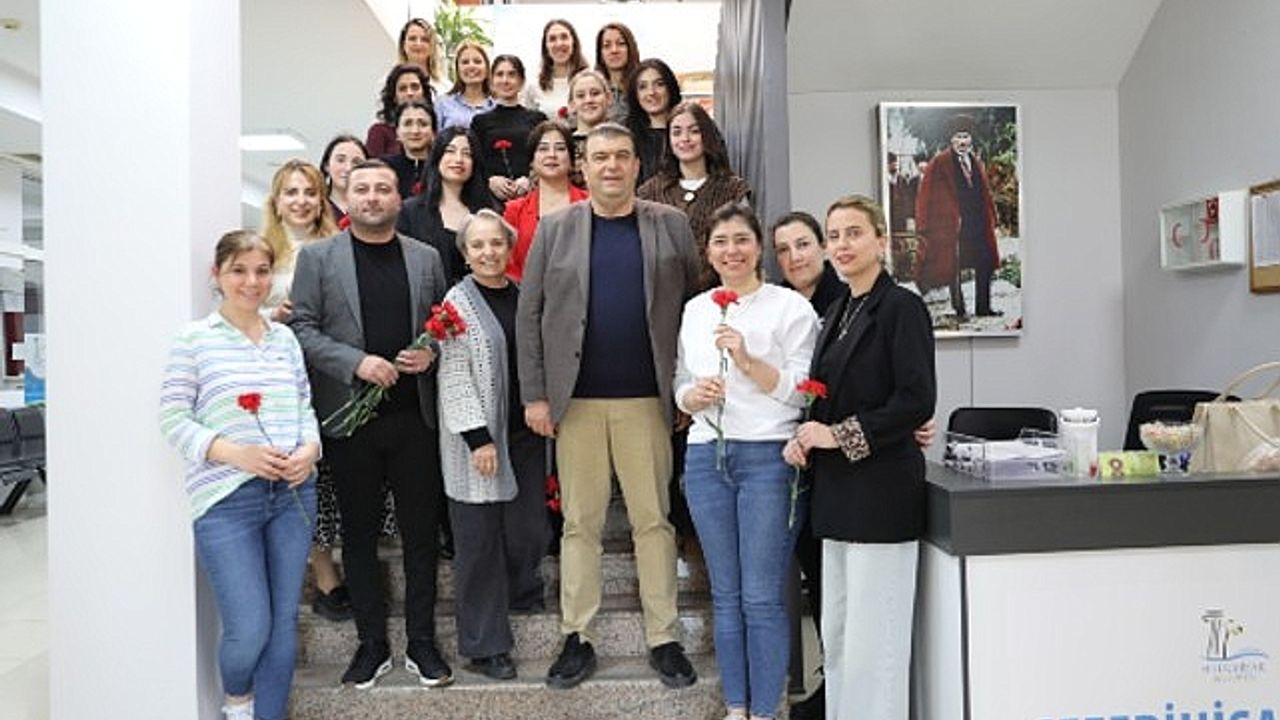 Başkan Yetişkin’den kadın mesai arkadaşlarına müjde