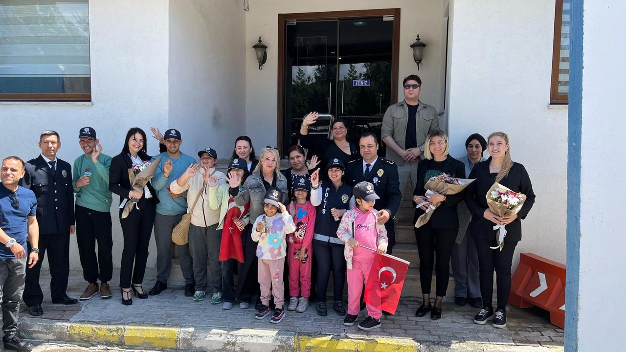Özel Bireylerden Polis Teşkilatına kutlama ziyareti…