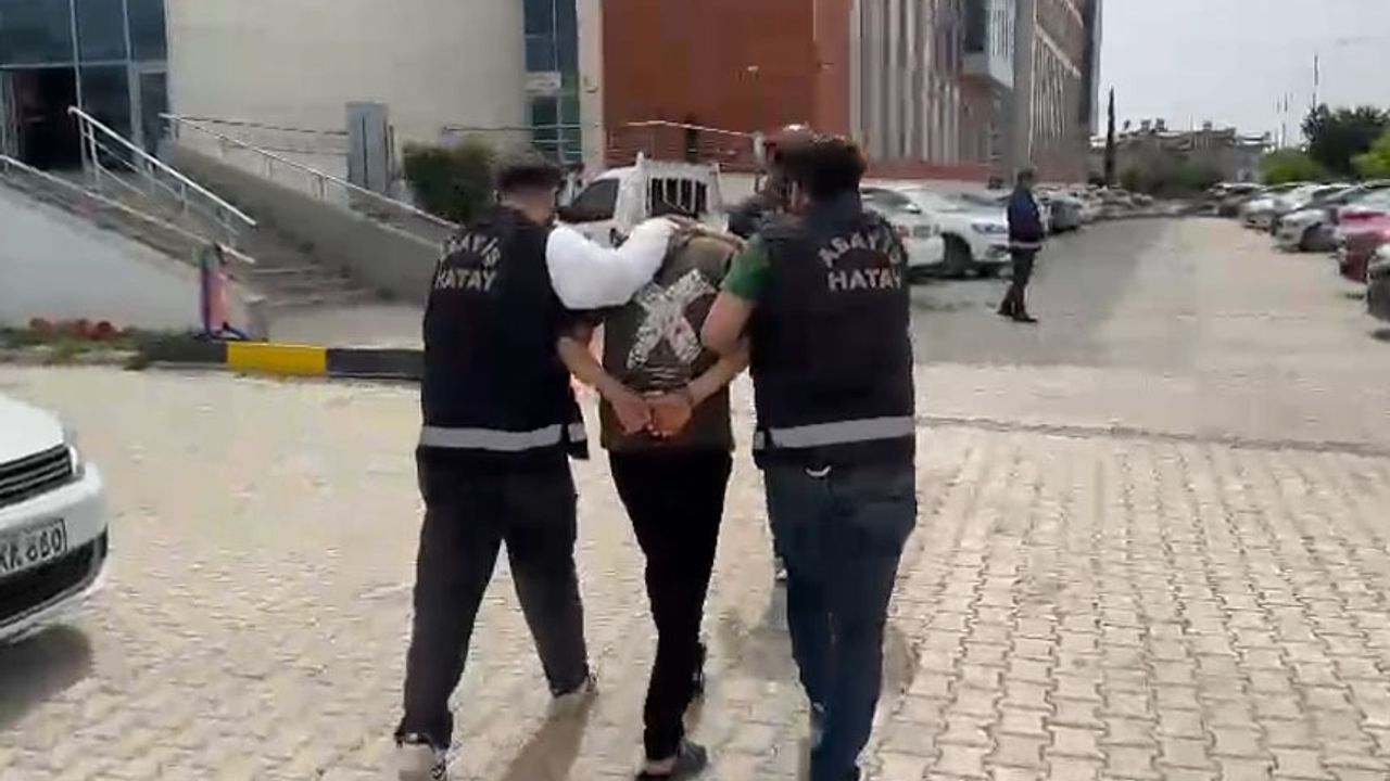 Annesinin içindeki  şeytanı çıkarmak için Öldürdü
