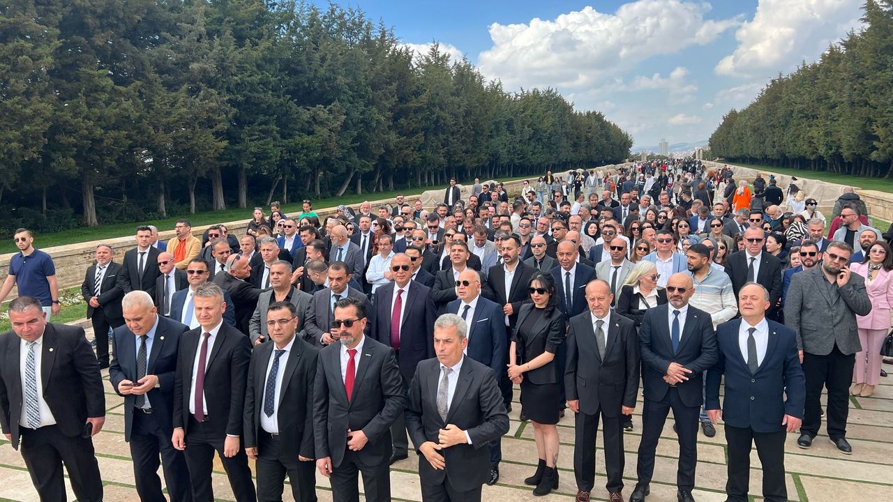 Eczane Teknisyenleri Günü Anıtkabir’de Kutlandı