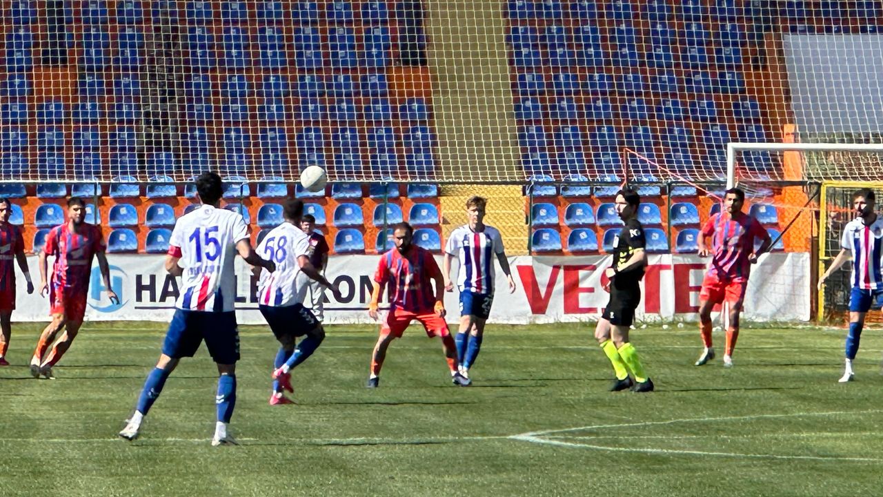 İskenderunspor evinde, Ankaraspor’u 2-1 yendi
