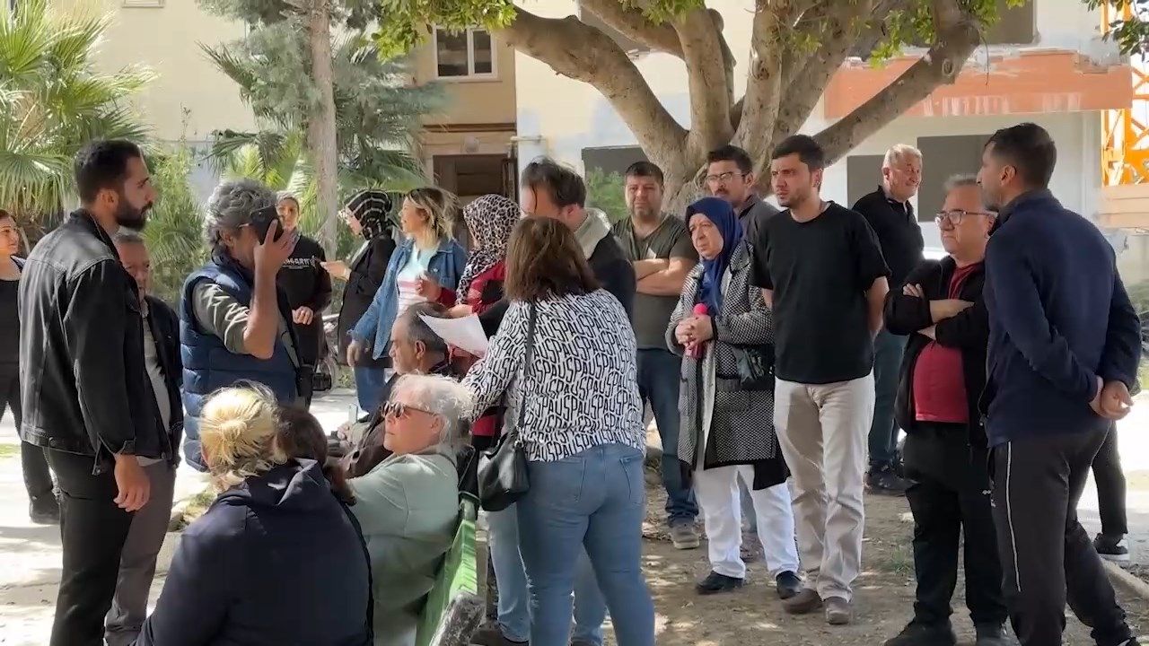 Depremzedeler yüklenici firma sorunu yaşıyor…