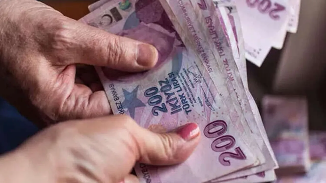 6,3 milyar TL’lik yaşlı ve engelli aylıkları hesaplarda