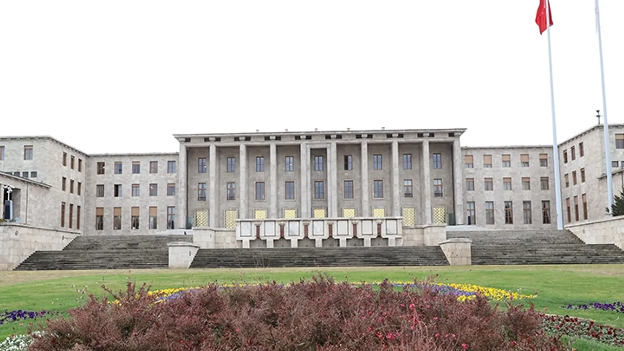 KHK’de değişiklikler içeren kanun teklifi TBMM’de