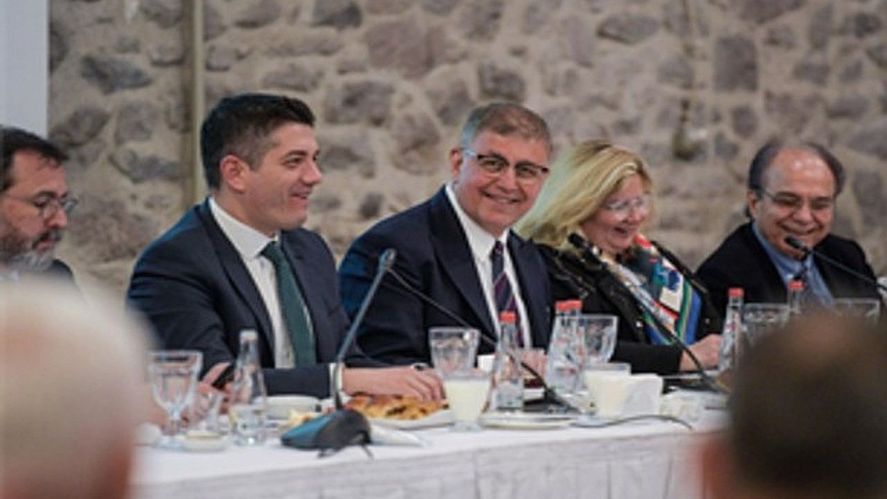 Başkan Tugay’dan kentsel dönüşümde kararlılık mesajı