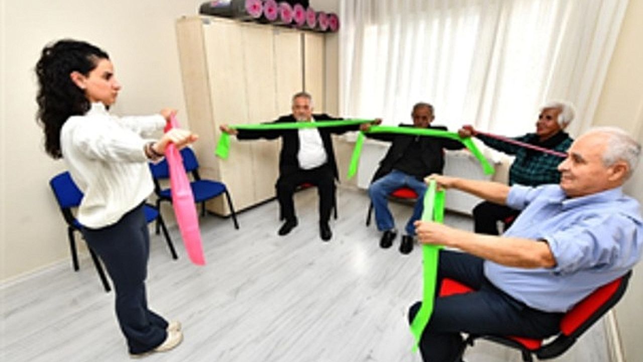 Güzelbahçe Sağlıklı Yaş Alma Merkezi kapılarını açtı